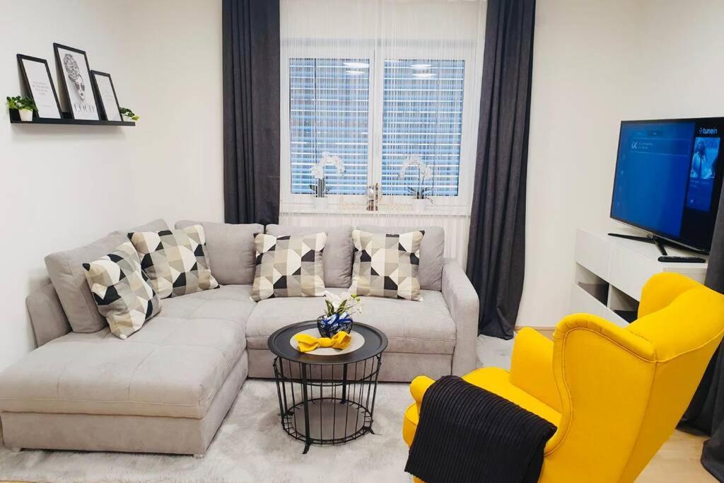 Leon Apartment Neu! Gemuetlichkeit An Erster Stelle Linz Ngoại thất bức ảnh